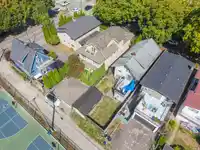1324 E 10TH AVENUE - thumbnail 4