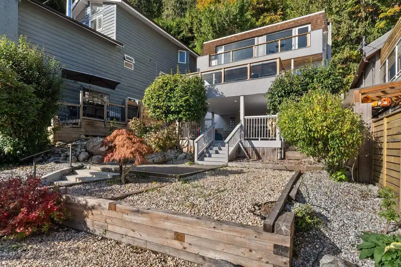 2717 PANORAMA DRIVE - photo 2 of 30