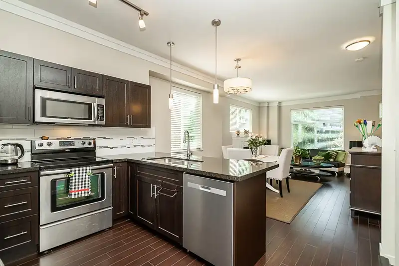 36 14356 63A AVENUE - photo 3 of 40