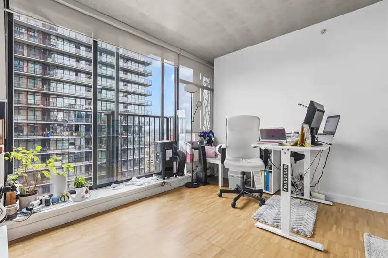 2605 128 W CORDOVA STREET - photo 4 of 21