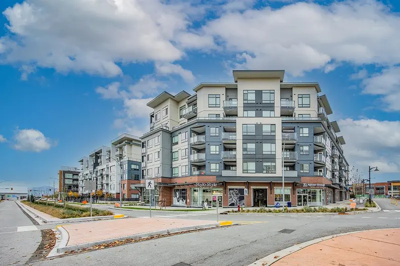 506 7920 206 STREET - photo 2 of 19