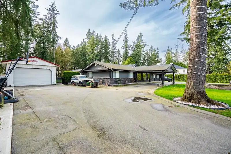 23655 54A AVENUE - photo 4 of 40
