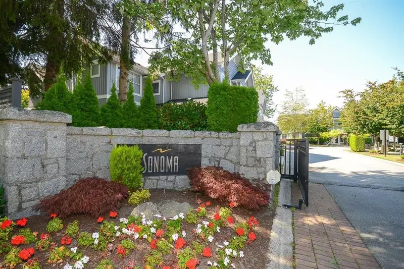 5 3555 WESTMINSTER HIGHWAY - photo 2 of 25