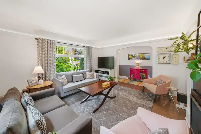 1418 HAMILTON STREET - photo 4 of 40