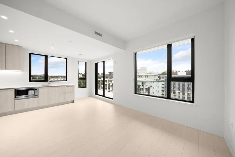 603 4928 QUEBEC STREET - photo 4 of 24