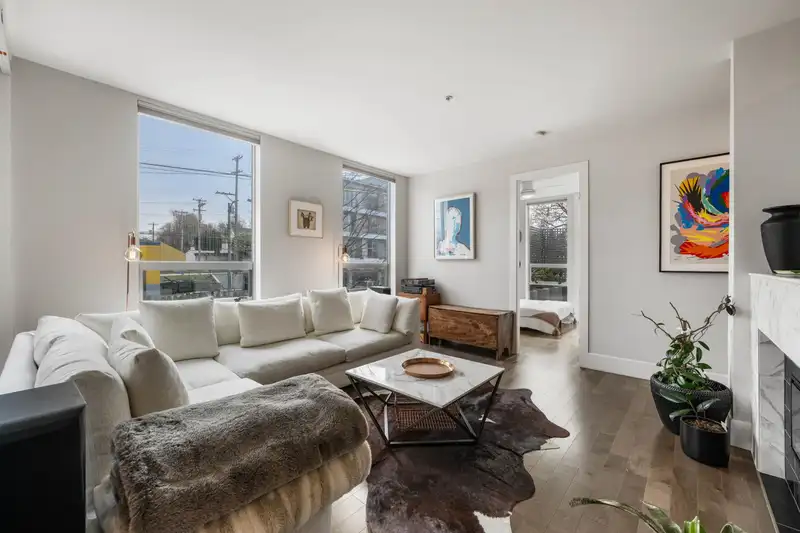 204 2108 W 12TH AVENUE - photo 4 of 39