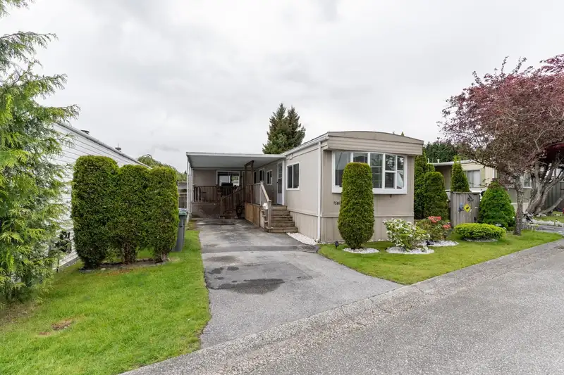15860 NORFOLK ROAD - photo 1 of 31
