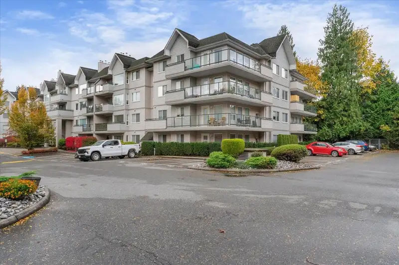 406 33708 KING ROAD - photo 1 of 22
