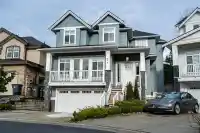 878 163A STREET - thumbnail 1