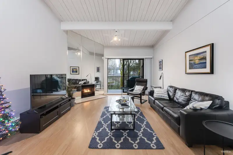 321 9101 HORNE STREET - photo 4 of 21