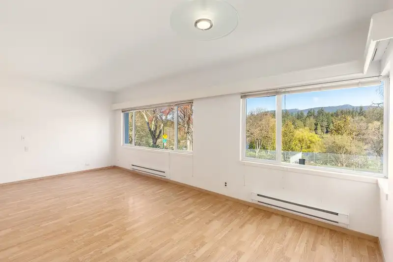104 2015 HARO STREET - photo 2 of 35