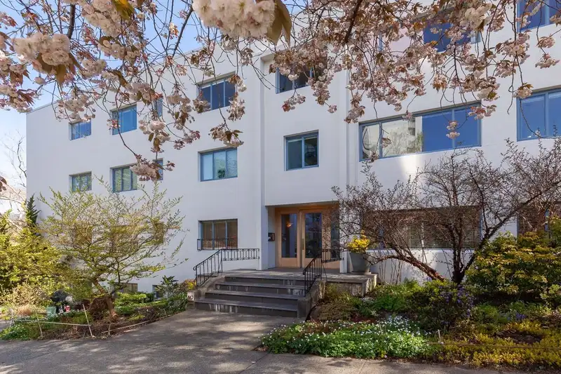 104 2015 HARO STREET - photo 4 of 35