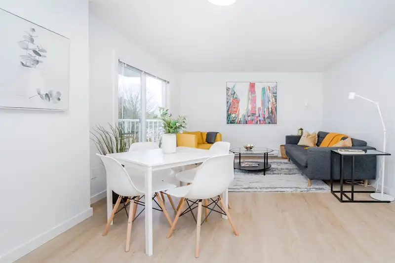 303 8690 MONTCALM STREET - photo 2 of 31