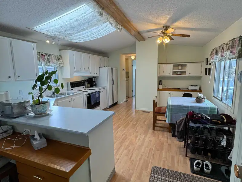 35 4116 BROWNING ROAD - photo 3 of 27