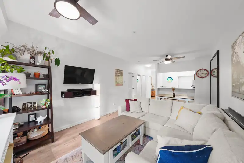 107 1369 56 STREET - photo 2 of 26