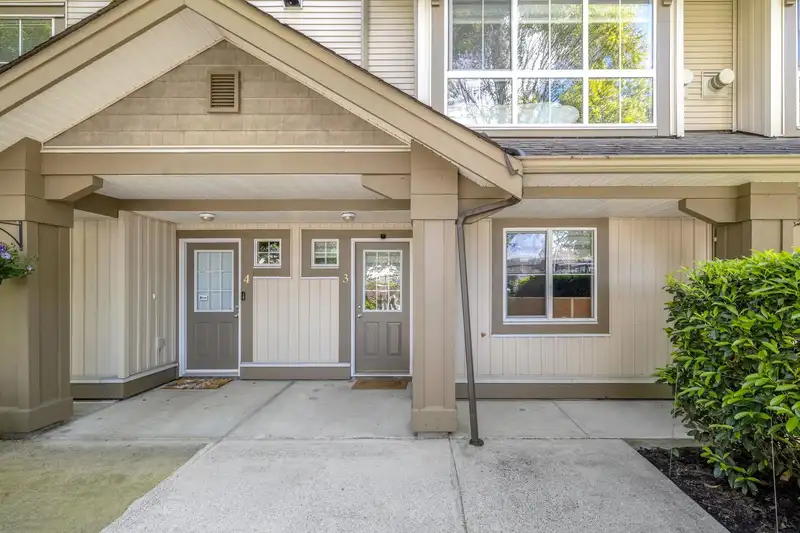 3 12738 66 AVENUE - photo 4 of 30