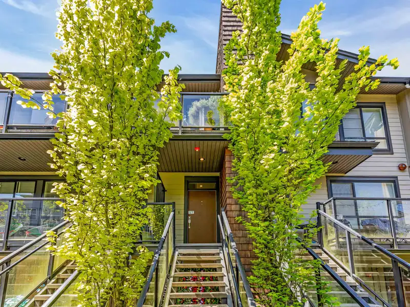 57 3728 THURSTON STREET - photo 1 of 40