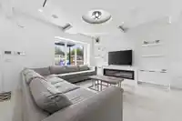 5835 CLARENDON STREET - thumbnail 5
