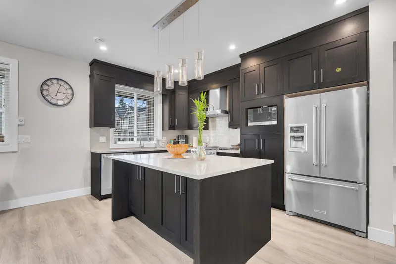 2 32035 MT WADDINGTON AVENUE - photo 4 of 25