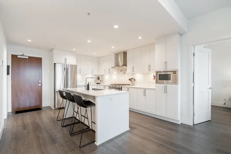 506 4477 HASTINGS STREET - photo 4 of 25