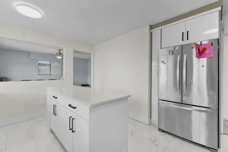 31872 STARLING AVENUE - photo 3 of 18