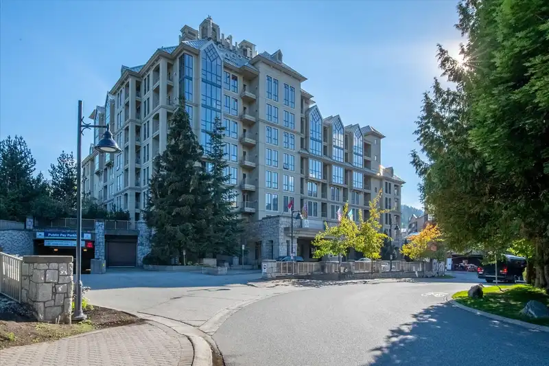 702 4320 SUNDIAL CRESCENT - photo 1 of 26
