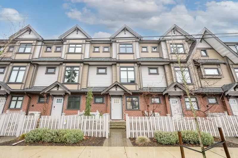 18 9633 STEVESTON HIGHWAY - photo 1 of 17