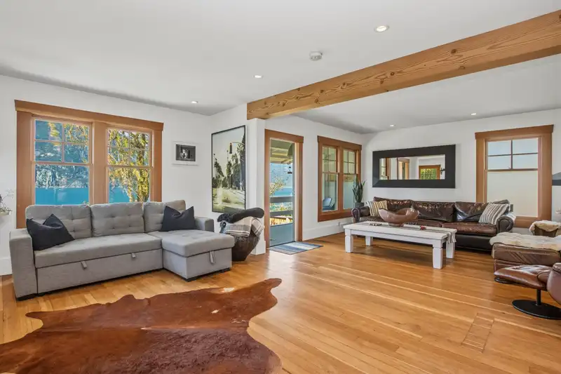 615 SHAUGHNESSY PLACE - photo 4 of 39