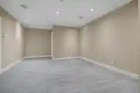 8168 HUNTER STREET - thumbnail 31