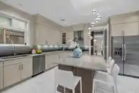 8168 HUNTER STREET - thumbnail 9