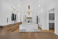 5197 HOLLYWOOD DRIVE - thumbnail 7