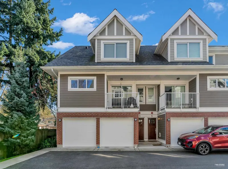 5 11490 84 AVENUE - photo 1 of 25