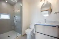 7 N HOWARD AVENUE - thumbnail 24