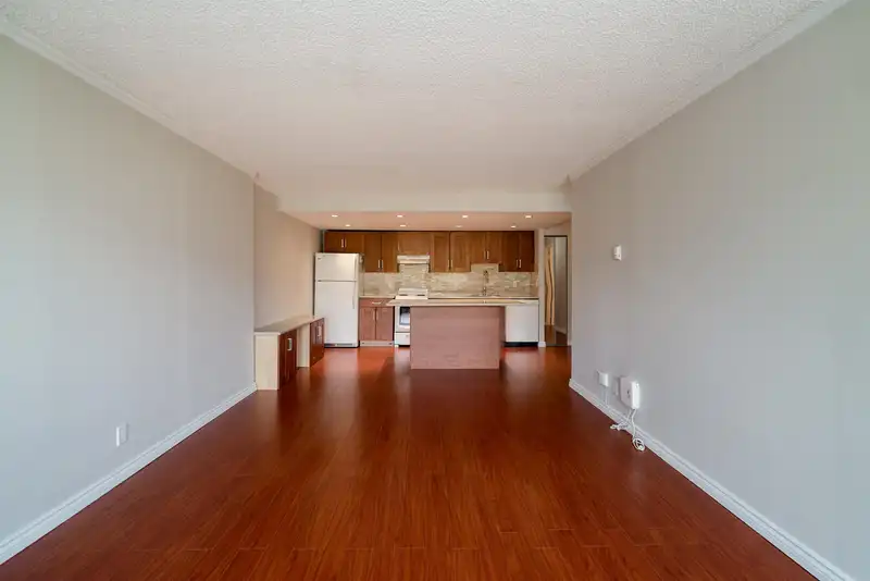 1319 2012 FULLERTON AVENUE - photo 2 of 40