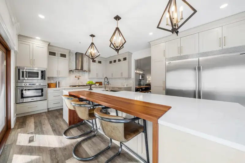 13068 239B STREET - photo 4 of 40