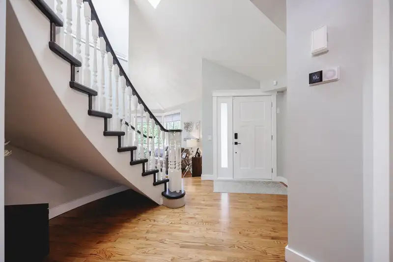 16346 80 AVENUE - photo 4 of 40