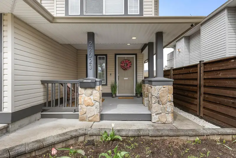 22023 124 AVENUE - photo 3 of 40