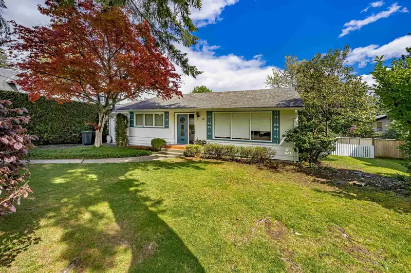 821 PORTER STREET - photo 2 of 32