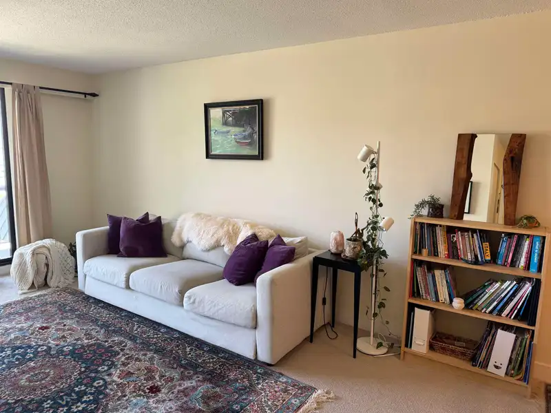 202 2040 CORNWALL AVENUE - photo 3 of 33