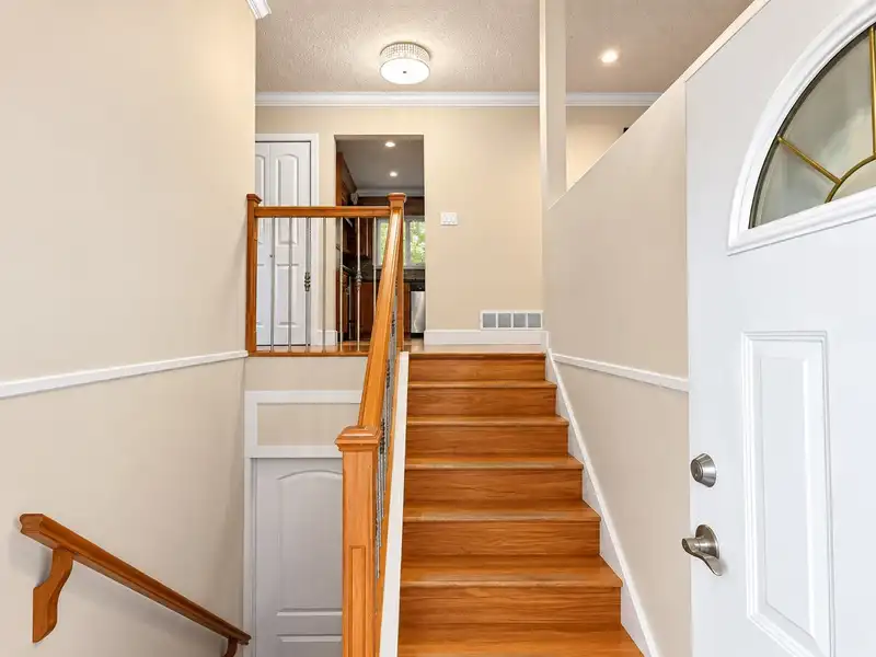 11443 75 AVENUE - photo 3 of 29