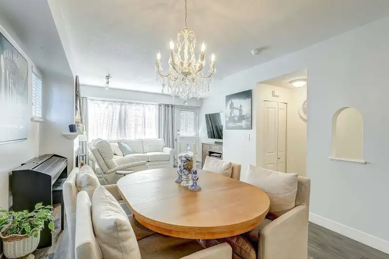 57 8775 161 STREET - photo 2 of 38
