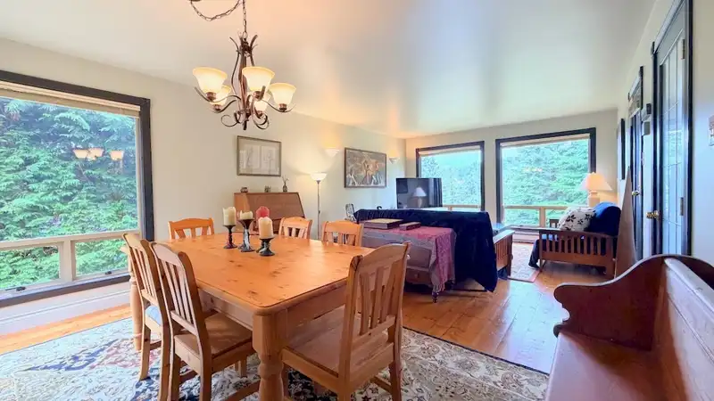 234 MARINERS WAY - photo 4 of 40
