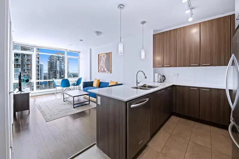 3103 2955 ATLANTIC AVENUE - photo 3 of 8