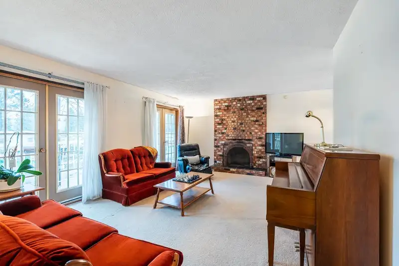 1632 COMO LAKE AVENUE - photo 3 of 40