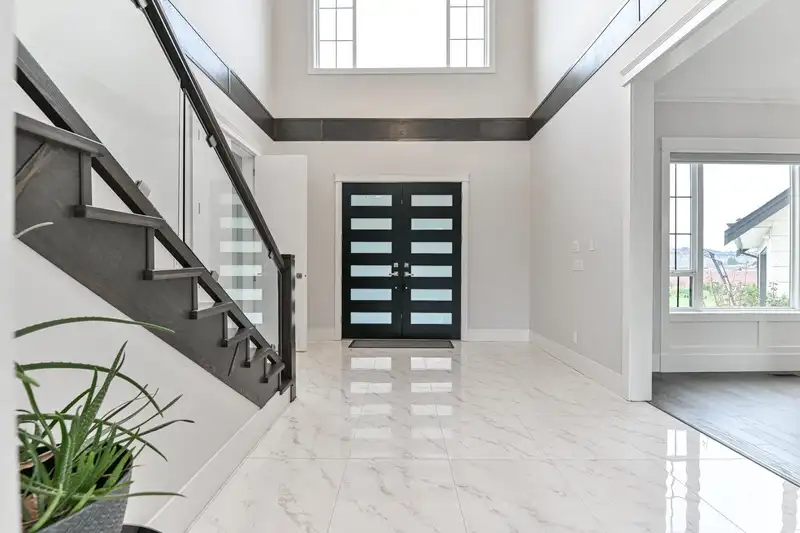 8528 SYLVESTER ROAD - photo 4 of 38