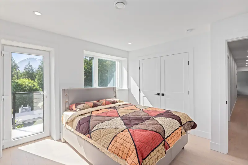 37 3385 MAMQUAM ROAD - photo 3 of 25