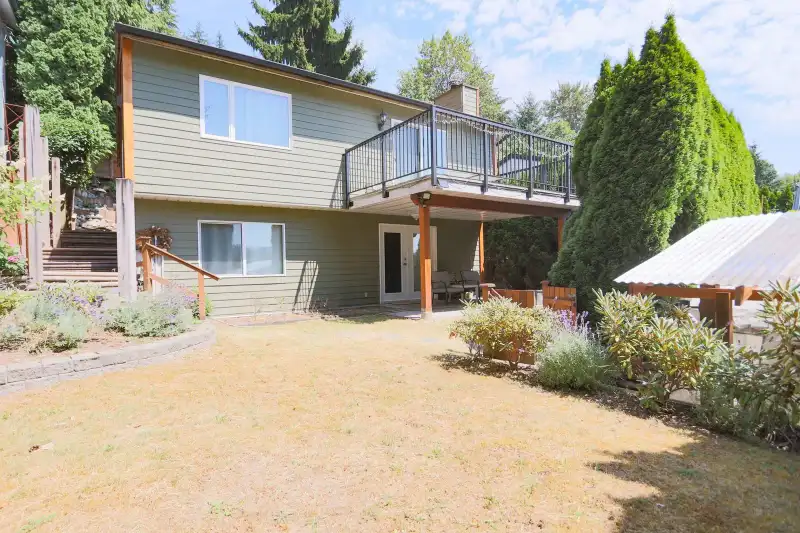 743 APPLEYARD COURT - photo 1 of 34