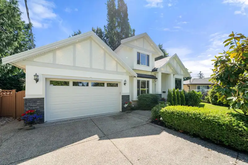 1328 STEVENS STREET - photo 2 of 40