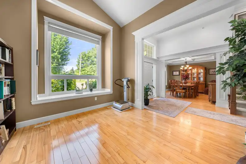 1328 STEVENS STREET - photo 4 of 40