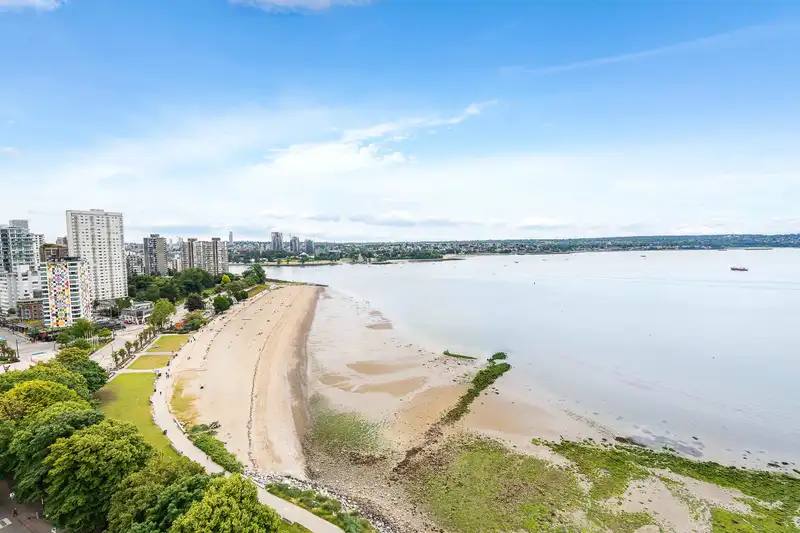 201 1995 BEACH AVENUE - photo 1 of 40